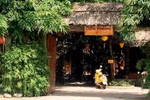 Đột nhập võ đường Liên Phong của Johnny Trí Nguyễn