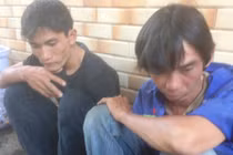 Đang hí hửng vì vặt gương xe Audi, trộm bị CSGT tóm