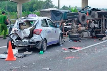 Tai nạn liên hoàn trên cao tốc TP HCM-Trung Lương nhiều người thương vong