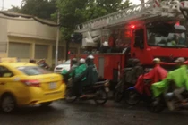 Gần 50 cảnh sát chạy đứt hơi vì tin báo cháy giả