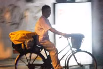 Hình ảnh tình người xót xa chụp thời khắc Năm mới 2015