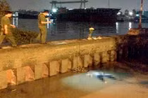 TP HCM: Phát hiện thi thể nam thanh niên trôi trên sông