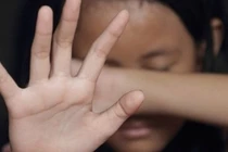 Khởi tố bảo vệ dâm ô thiếu nữ 15 tuổi ở quán cà phê rồi quay lại clip ở Sài Gòn=