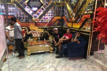 Phát hiện hàng chục “dân chơi” thác loạn ma tuý ở khách sạn, quán karaoke ở Sài Gòn