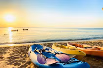 Chồng đứng quay clip khi thấy vợ bị đánh ghen