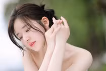 Mỹ nhân là đối thủ của Địch Lệ Nhiệt Ba