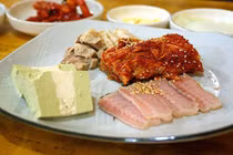 Món cá bốc mùi như toilet nhưng lại gây nghiện bất ngờ