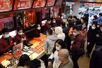 Giá vàng hôm nay 13/5: Đồng loạt đổ vỡ, vàng khó thoát cảnh thê thảm