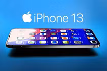 Màn hình iPhone 13 luôn bật, iFan “ôm” sạc dự phòng cả ngày?