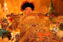 Bí ẩn tấm chăn khiến Từ Hy thái hậu "hồi sinh" lạ lùng 