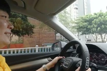 Đại gia làm shipper vì đam mê, dùng xe sang chở hàng khiến khách choáng