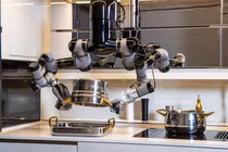 Robot có thể nấu 5000 món ăn và rửa bát giá “chỉ”... 7 tỷ đồng