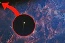 Chấn động hình ảnh UFO xuất hiện trong nhiệm vụ Apollo 7 của NASA 