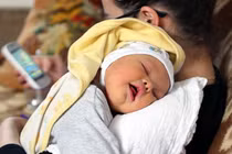 Ông bố cương quyết giữ con và đồng ý ly hôn vợ