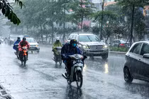 Thời tiết 16/4: Hà Nội có mưa rào và dông, nhiệt độ thấp nhất 20 độ C