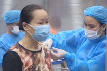 Sáng 26/12: Cả nước có hơn 7.760 bệnh nhân COVID-19 nặng