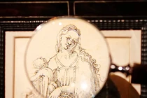 Mua bức tranh cũ giá bèo, chủ nhân hốt hoảng khi biết là báu vật