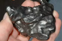 Thực hư siêu kim loại có ở Việt Nam: "Ma lực" làm vỡ gương? 