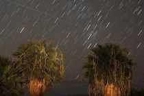 Ngoài mưa sao băng, bầu trời tháng 8 có hiện tượng siêu hiếm nào? 