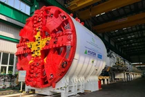 Robot đào hầm “khủng” tại Hà Nội: Đưa máy xuống lòng đất cũng khó