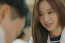 Coi thường vợ thất nghiệp, chồng 'há mồm' khi nhìn tài khoản của vợ