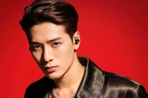 Jackson (GOT7) lên tiếng thông tin "cắm sừng" Tống Vũ Kỳ