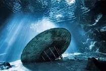 Tiết lộ sốc: UFO trồi lên từ đáy biển khiến con người khó "bắt"? 