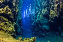 Kinh ngạc nơi duy nhất trên thế giới cùng lúc chạm tay 2 lục địa