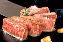 Điều đặc biệt khiến bò Wagyu có giá đắt đỏ tới vài triệu đồng/kg