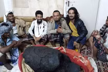 “Bãi nôn cá nhà táng” có gì lạ... ngư dân tìm thấy thành tỷ phú?