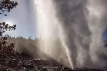 Khám phá mạch nước ngầm phun trào cao nhất thế giới