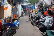 Cuộc sống khác xa trên phim "Bố già” ở hẻm cù lao Nguyễn Kiệu