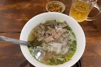 Phở Việt có gì ngon mà từ Bi Rain tới Taecyeon đều 'u mê' thế?