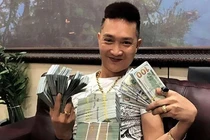 Siêu xe tiền tỷ của Huấn ‘hoa hồng’ gặp nạn ở Yên Bái