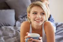 Mỗi buối tối uống cốc nước này U40 cũng có thể trẻ như đôi mươi