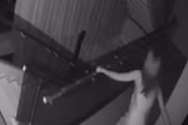 Nữ hoàng nội y Ngọc Trinh hốt hoảng khi phát hiện trộm đột nhập