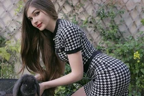 Nhan sắc quyến rũ, vòng ba “khủng” của game thủ xinh nhất nước Nga