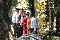 Bất chấp lệnh cấm, một gia đình ở TPHCM vẫn tổ chức đám cưới giữa dịch COVID-19