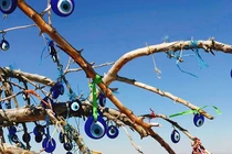 Bí ẩn truyền thuyết về “bùa mắt quỷ” mang sức mạnh vũ trụ 