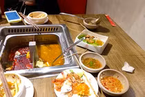 Quản lý nhà hàng buffet phạt khách 200K vì để thừa “rau“
