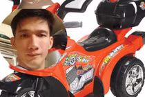 Bí mật động trời trong xe đồ chơi của con “đại gia“