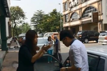 Bị bạn gái xỉ vả giữa đường vì không mua nhà, xe sang