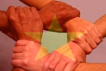 Nhuộm đỏ mạng xã hội quốc kỳ, slogan hướng về Hoàng Sa, Trường Sa