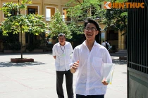 Đề Văn tốt nghiệp yêu cầu học sinh “mổ xẻ” giàn khoan TQ phi pháp