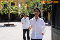 Đề Văn tốt nghiệp yêu cầu học sinh “mổ xẻ” giàn khoan TQ phi pháp