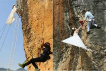 Thót tim cảnh cô dâu, chú rể treo người trên vách núi