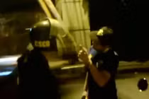 Thanh niên cứng xưng mày tao, thách CSCĐ giữ xe