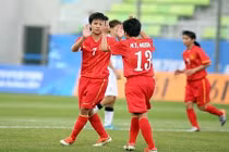 Nữ Việt Nam 5-0 Nữ Hong Kong: Thắng đẹp để vượt khó