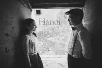 Dạo quanh HN qua ảnh cưới “độc” của MC Anh Vũ VTV