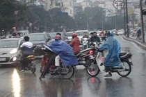 Cảnh “vô văn hóa giao thông” ở ngã tư kỳ dị nhất HN